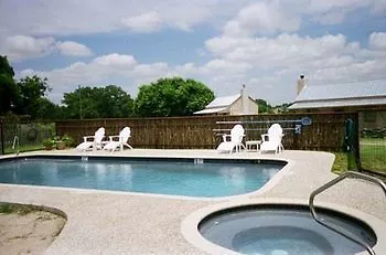 Back Forty Of Fredericksburg Bed & Breakfast
